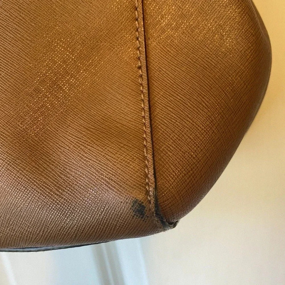 Michael Kors Tan Hang Bag Satchel MK Signature - Picture 8 of 12